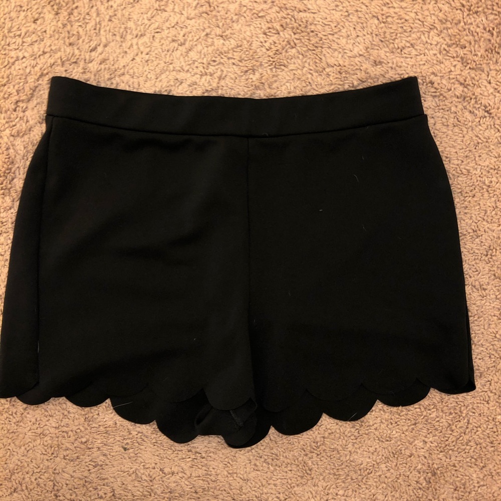 Scalloped dress shorts